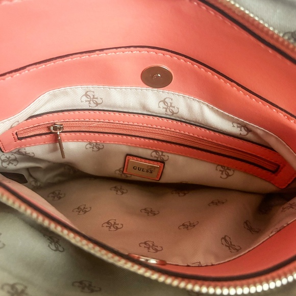 Blakely Quilted Detailed Double Straps Satchel Bag | Guess - Picture 9 of 11